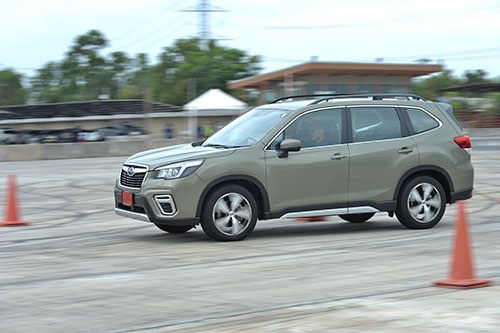 ทดสอบ Subaru Ultimate The forester ใหม่ เทคโนโลยีช่วยเหลือผู้ขับขี่ EYESIGHT