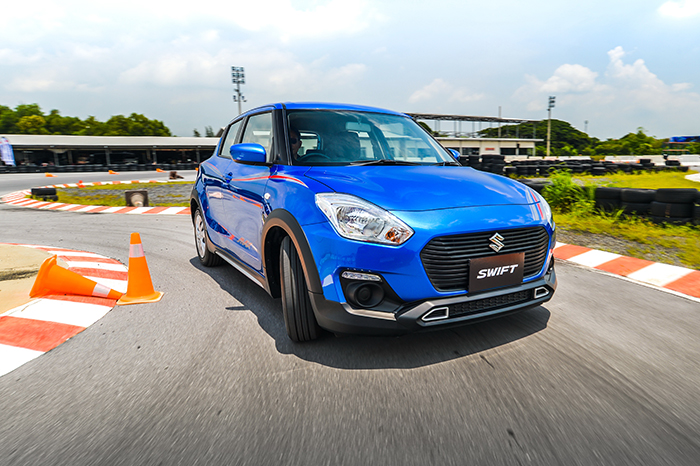 รีวิว ทดลองขับ Suzuki Swift GL Max  Edition@Motor Sport Park  Suvarnabhumi ในราคาเริ่มต้น 541,000 บาท พร้อมอัพเกรดชุดแต่งพิเศษรอบคัน