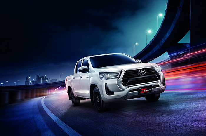 โตโยต้า เพิ่มความคุ้มค่าน่าใช้รถกระบะยอดนิยมของคนไทย  เปิดตัว Hilux REVO-D  “ให้คุณใช้ชีวิตได้มากกว่า” ทั้งยกสูง และตัวเตี้ย ตอบโจทย์การใช้งานส่วนบุคคล พิเศษยิ่งกว่า ด้วยรุ่นฉลองครบรอบ 60 ปี
