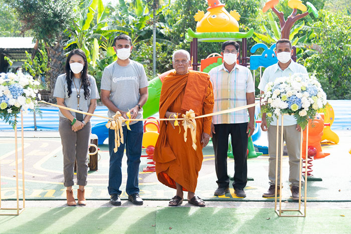 กลุ่มบริษัทคอนติเนนทอล พร้อมพนักงานจิตอาสา รวมพลังสร้างรอยยิ้ม ส่งมอบ ‘สนามเด็กเล่นเพื่อน้อง’ ให้แก่โรงเรียนมาบป่าหวาย ระยอง