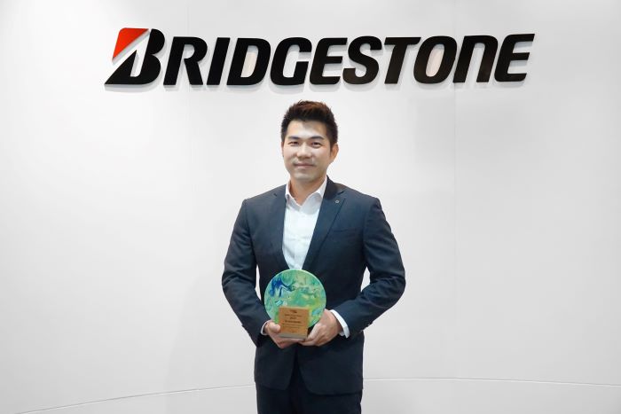 บริดจสโตนรับรางวัล Business Partner Award 2023 (Silver Award) จากไทยเบฟเวอเรจ  ในฐานะพันธมิตรที่มุ่งมั่นส่งมอบคุณค่าความยั่งยืนสู่สังคม  พร้อมประกาศเจตนารมณ์สู่การดำเนินธุรกิจอย่างยั่งยืนในงาน Sustainability Expo 2023