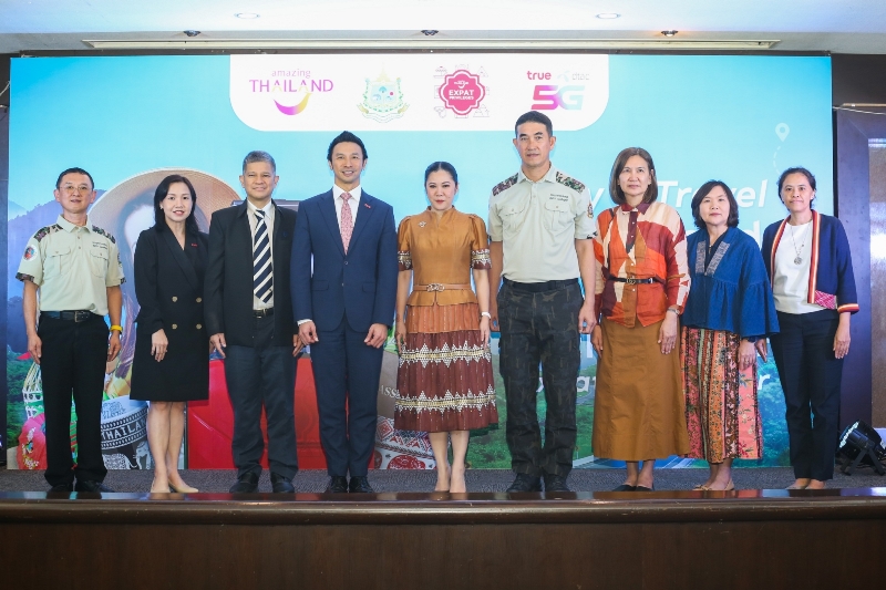 ททท. จับมือ ทรู-ดีแทค ชวนนักท่องเที่ยว Expat เที่ยวไทยกระตุ้นการท่องเที่ยวปลายปี มอบสิทธิ์เข้าอุทยาน และบัตรเติมน้ำมันจากบางจาก มูลค่า 500 บาท ฟรี