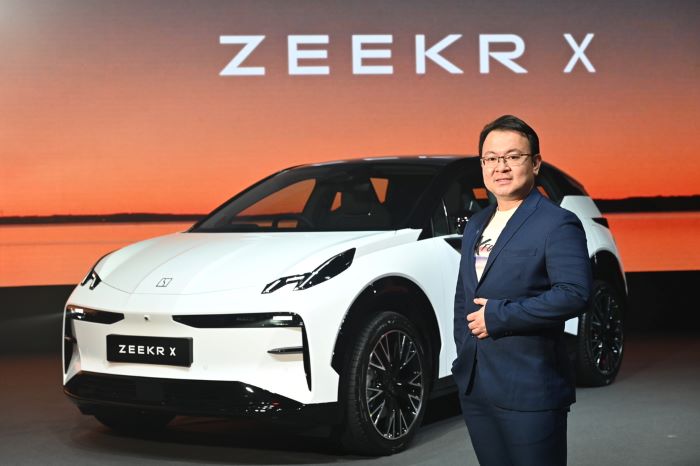 ZEEKR แบรนด์รถไฟฟ้าระดับพรีเมียม-ลักชูรี  เปิดตัว ZEEKR X โกลบอล พรีเมียม คอมแพค เอสยูวี สำหรับคนเมืองยุคใหม่  พลังขับเคลื่อนอัจฉริยะ วิ่งไกล 540 กิโลเมตร พร้อมส่งมอบรถภายในเดือนสิงหาคมนี้