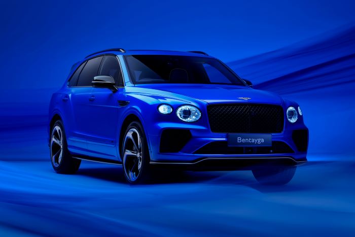 Bentley Mulliner จับมือ Supriya Lele ดีไซเนอร์ดาวรุ่ง รังสรรค์เฉดสีพิเศษ ‘Nīla Blue’ สะท้อนแรงบันดาลใจจากวัฒนธรรมอินเดีย