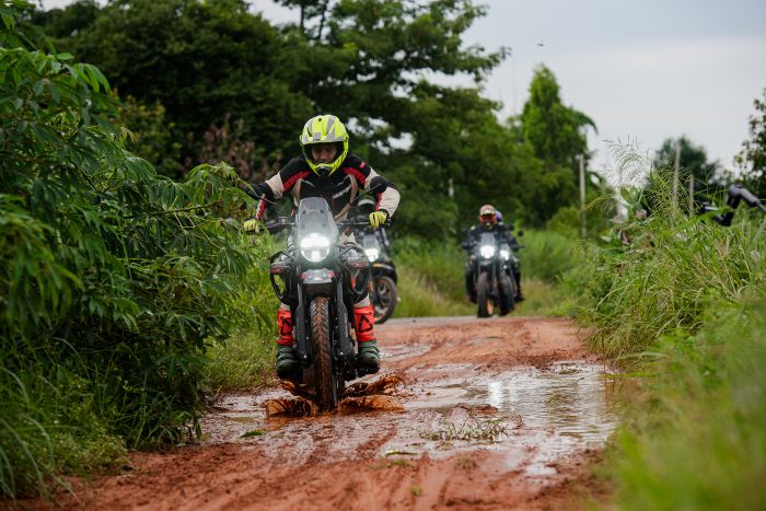ปีใหม่นี้...ออกไปใช้ชีวิตให้เต็มที่กับการเดินทางสุดเท่บนมอเตอร์ไซค์ Royal Enfield
