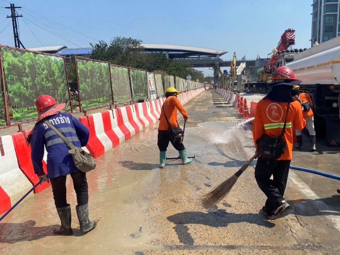 รฟม. มุ่งดูแลคุณภาพอากาศ คุมเข้มมาตรการลดฝุ่นละออง PM2.5 ในพื้นที่ก่อสร้างโครงการรถไฟฟ้าสายสีส้มฯ อย่างต่อเนื่อง