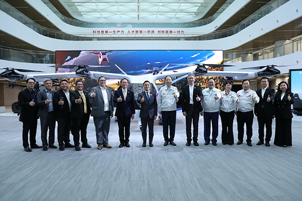 GAC Group เปิดบ้านต้อนรับ " เอกนัฏ พร้อมพันธุ์" รัฐมนตรีกระทรวงอุตสาหกรรม  เยี่ยมชมศูนย์วิจัยอัจฉริยะ ณ นครกวางโจว ประเทศจีน