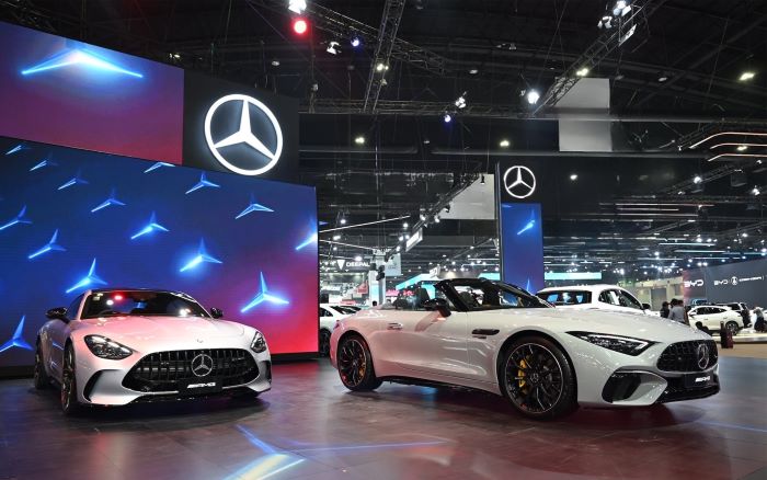 เมอร์เซเดส-เบนซ์ เปิดบ้านรับคอมมูนิตี้ “Friend with Benz” พร้อมแนะนำ 3 เพื่อนใหม่ จากครอบครัว Mercedes-AMG  ให้ทุกคนมาทำความรู้จักกันในงาน Motor Show 2025