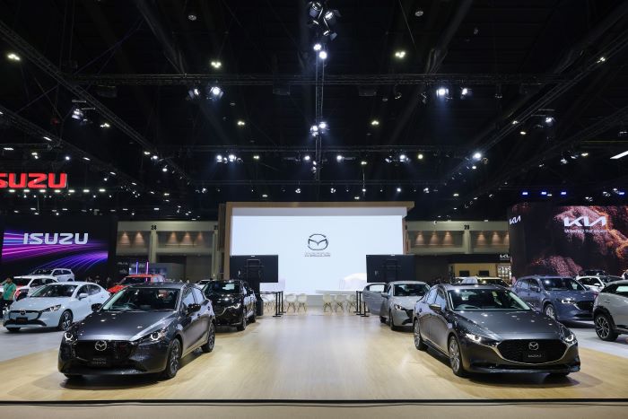 มาสด้าเนรมิตบูธดีไซน์ใหม่ ภายใต้คอนเซ็ปต์ใหม่ JOY DRIVES LIVES พร้อมโชว์รถต้นแบบ Mazda Iconic SP และรถไฟฟ้า Mazda6e ในงานมอเตอร์โชว์ 2025