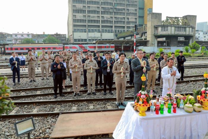 การรถไฟฯ จัดกิจกรรมเนื่องในโอกาสวันคล้ายวันสถาปนากิจการรถไฟ ครบรอบ 128 ปี คมนาคมเพื่อโอกาสประเทศไทย เดินหน้าพัฒนาโครงสร้างพื้นฐาน ยกระดับการให้บริการขนส่งทางรางของไทย
