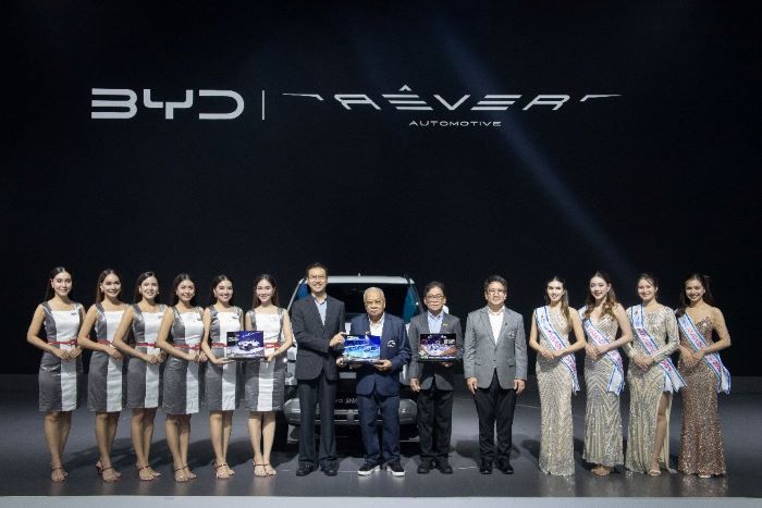 REVER คว้า 4 รางวัล The Best Award จากผู้จัดงานมอเตอร์โชว์  มากสุดในงาน ตอกย้ำความเป็นผู้นำ ทั้งด้านผลิตภัณฑ์และการนำเสนอ