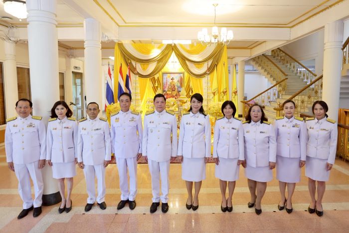 ออมสิน ถวายพระพรชัยมงคล เนื่องในวันฉัตรมงคล