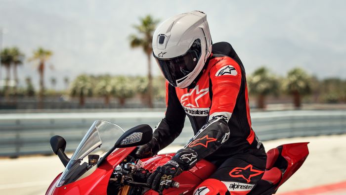 ครั้งแรกในเอเชีย! Alpinestars เปิดตัวหมวกกันน็อคทางเรียบ Supertech R10 อย่างเป็นทางการในประเทศไทย ด้วยเทคโนโลยีที่ดีที่สุดจากสนามแข่ง MotoGP